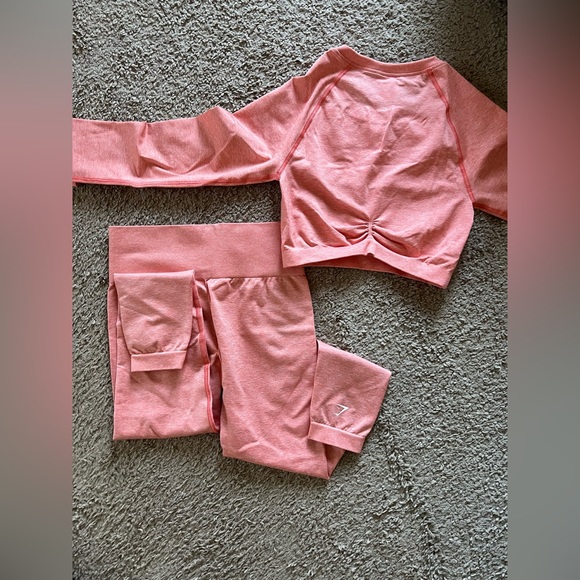 GYMSHARK ADAPT SEAMLESS SET SIZE MEDIUM - Picture 2 of 9